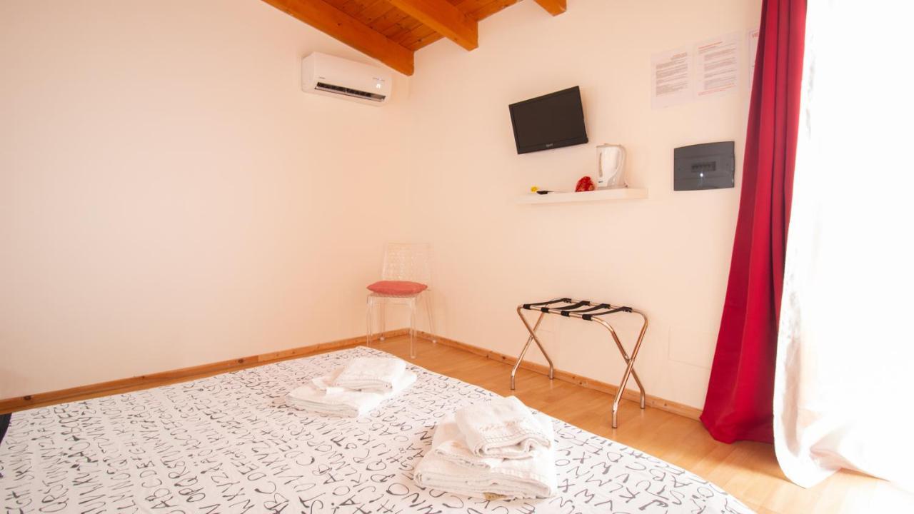 Spapparra B&B Càbras Dış mekan fotoğraf